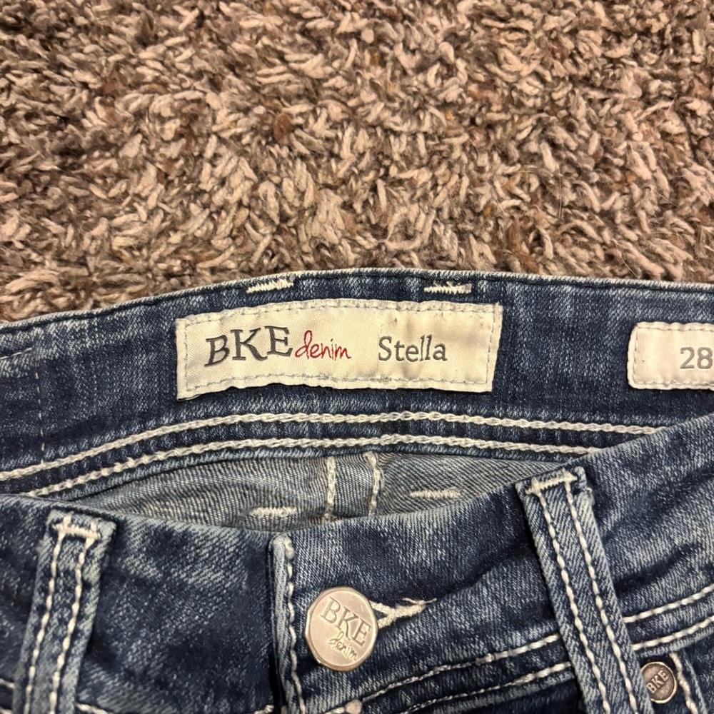 BKE Light Blue Denim Capris - Picture 9 of 9